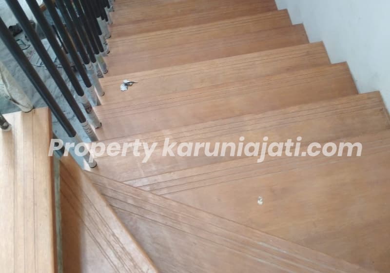 Trap Tangga Rumah Minimalis Kayu Merbau